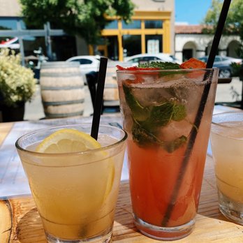 The Post - Beluga white peach lemonade // watermelon mojito - Comfort Food Near Me - Los Altos, California