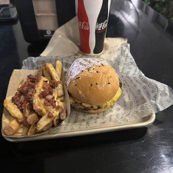 La Birra Bar - Burgers Near Me - North Miami Beach, Florida La Birra Bar - Burgers Near Me - North Miami Beach, Florida