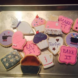Cupcake LaRue - Little chef cookies.