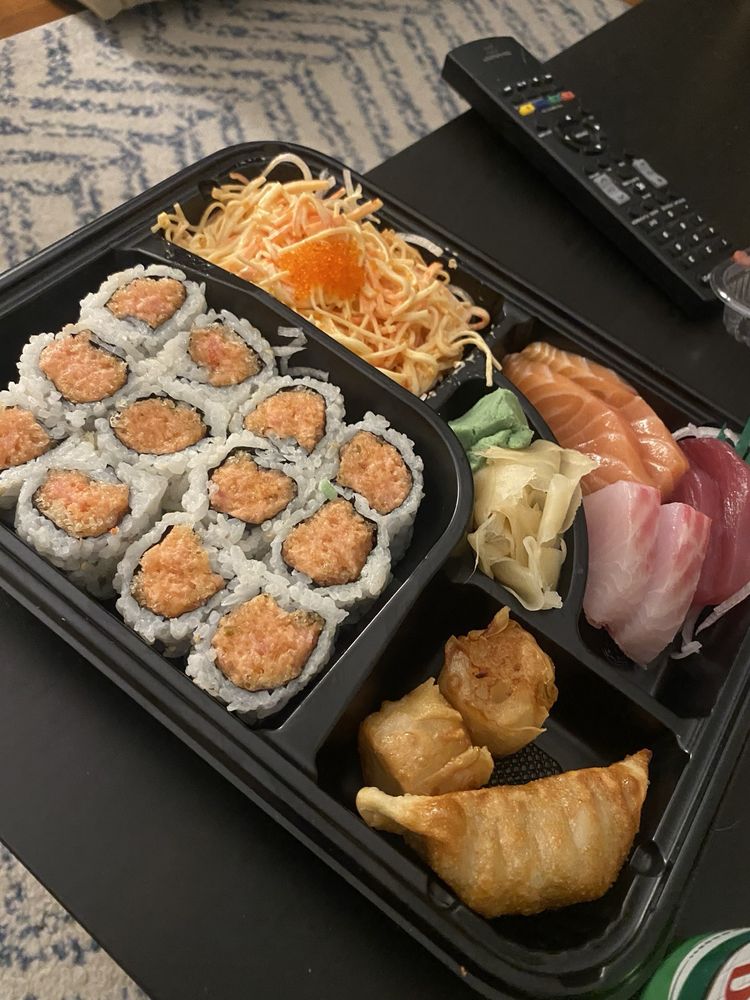 Food from Hoshi Ya Sushi