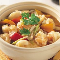 Harmony Palace - Seafood Tofu Hot Pot
海鲜豆腐煲 -- Comforting hot pot with seafood, tofu, and fresh vegetables.