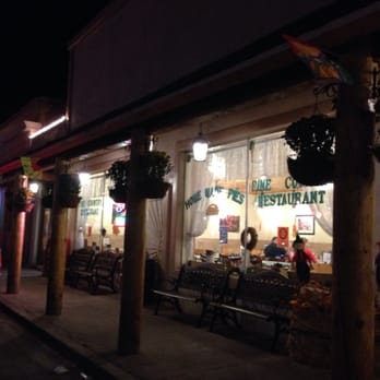 Pine Country Restaurant - Inviting Country Decor - Breakfast & Brunch Near Me - Williams, Arizona Pine Country Restaurant - Inviting Country Decor - Breakfast & Brunch Near Me - Williams, Arizona