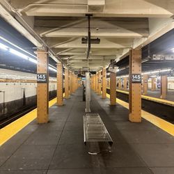MTA - 145th Street Subway Station - A / C / B / D - 145 st platform