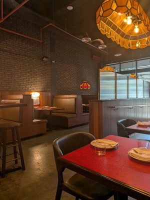 Fratesi's Pizza by null