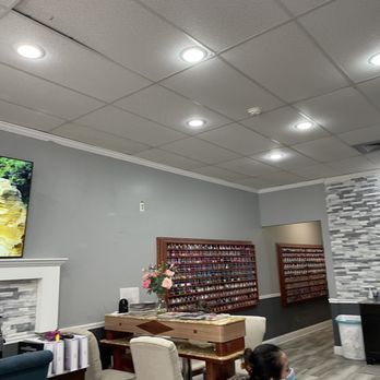 TL Nails & Spa - Quiet and clean - Nail Technicians Near Me - Sarasota, Florida TL Nails & Spa - Quiet and clean - Nail Technicians Near Me - Sarasota, Florida