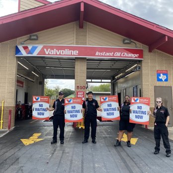 Valvoline Instant Oil Change - Grapevine valvoline crew - Oil Change Stations Near Me - Grapevine, Texas Valvoline Instant Oil Change - Grapevine valvoline crew - Oil Change Stations Near Me - Grapevine, Texas