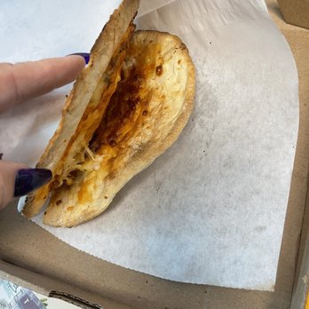 MOD Pizza - Gross, for $10 dollars!!! No cheese and burned to a crisp!! - Pizza Near Me - Downey, California