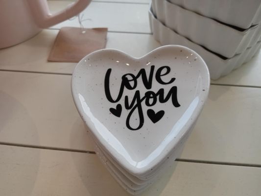 Standard 5 & 10 Ace and Stan's Kitchen by null