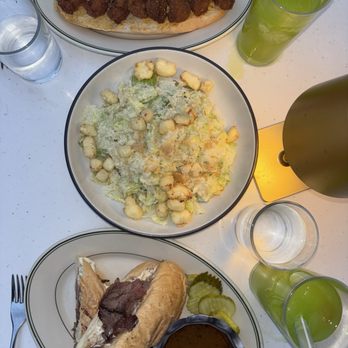 Catahoula DC - Po boys and caesar salad - Cajun/Creole Near Me - Washington, DC, District of Columbia