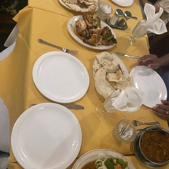 Étoile des Indes - Butter chicken, naan, beef curry - Indian Near Me - Montreal, Quebec Étoile des Indes - Butter chicken, naan, beef curry - Indian Near Me - Montreal, Quebec