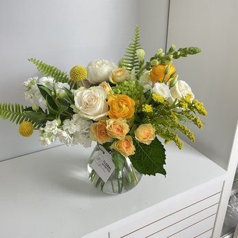 Floral Esthetics - Lemon Drop - Florists Near Me - Marstons Mills, Massachusetts Floral Esthetics - Lemon Drop - Florists Near Me - Marstons Mills, Massachusetts