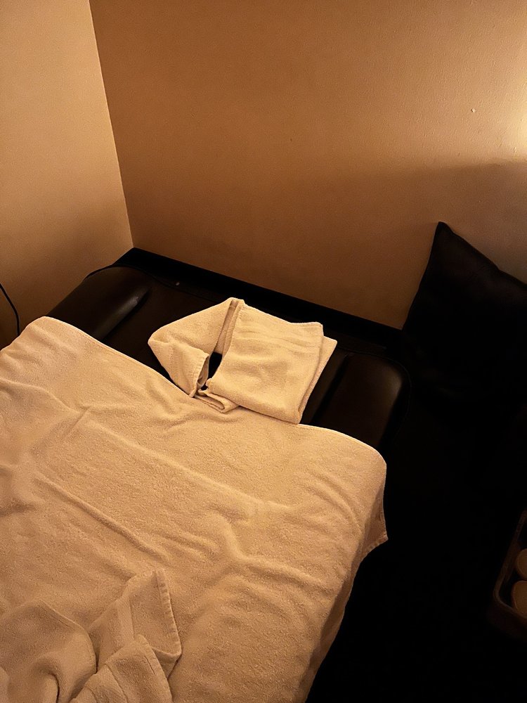 BEST FOOT SPA Updated August 2024 33 Photos & 46 Reviews 4740 W