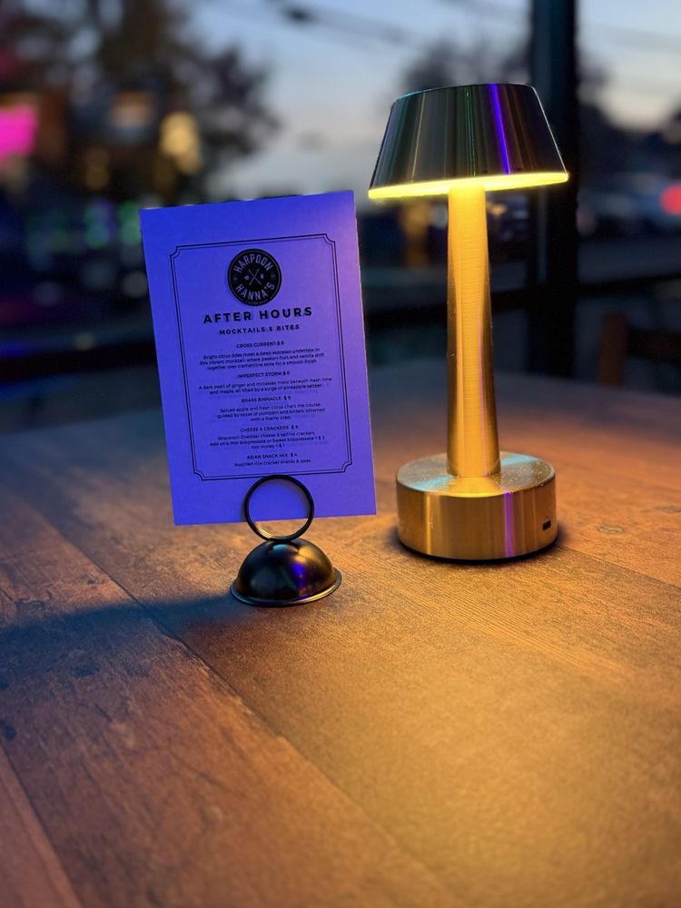 Harpoon Hannas Coffee Shop