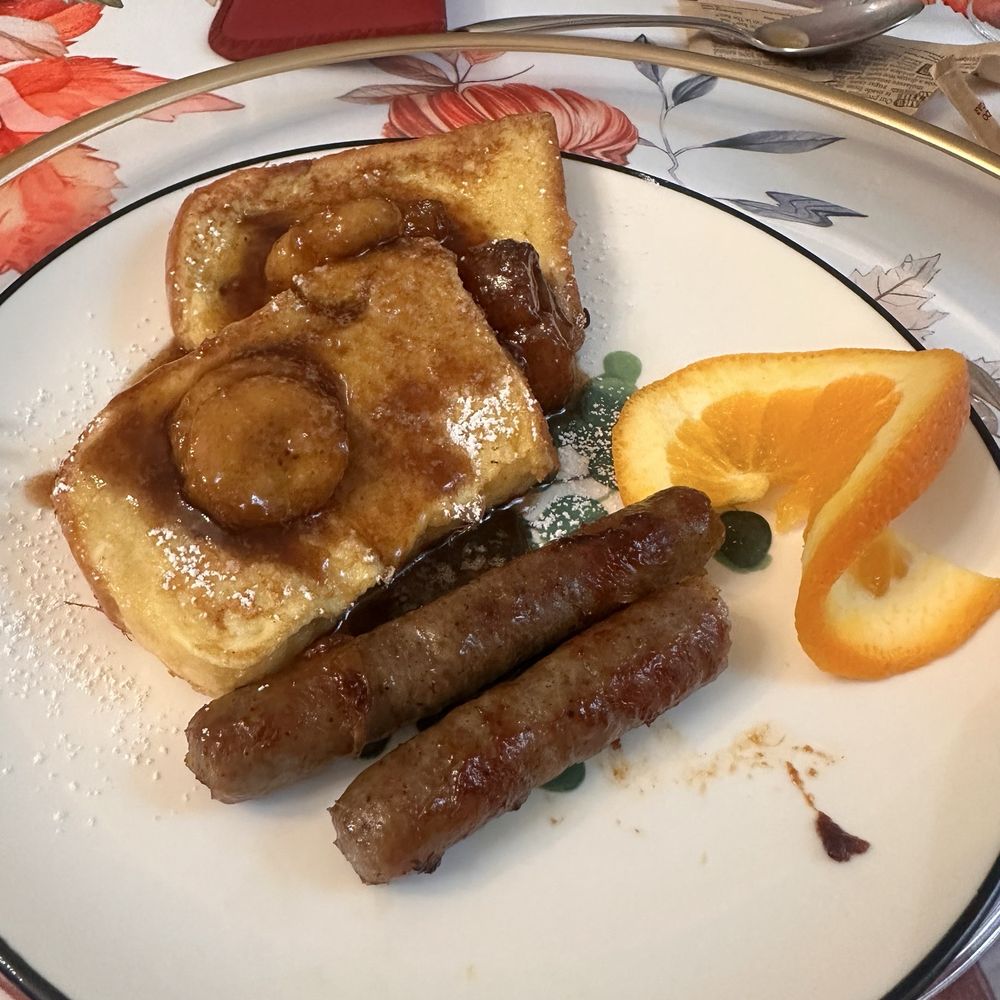 The Steamboat Inn - Bananas Foster French Toast - Bed & Breakfast Near Me - Jefferson, Texas The Steamboat Inn - Bananas Foster French Toast - Bed & Breakfast Near Me - Jefferson, Texas