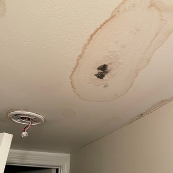 Excalibur Homes - Mold area they didn't respond to for months - Property Management Near Me - Alpharetta, Georgia
