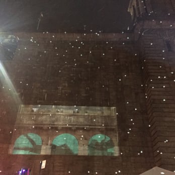 Dumbo - Landmarks & Historical Buildings Near Me