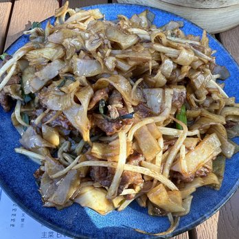 Han Palace Barracks Row - Dry Beef Chow Fun - Dim Sum Near Me - Washington, DC, District of Columbia Han Palace Barracks Row - Dry Beef Chow Fun - Dim Sum Near Me - Washington, DC, District of Columbia