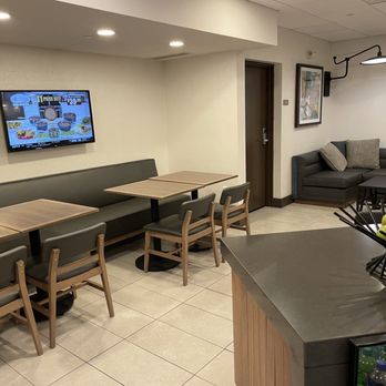 Hyatt Place Tucson-Central - Dining area - Hotels Near Me - Tucson, Arizona Hyatt Place Tucson-Central - Dining area - Hotels Near Me - Tucson, Arizona