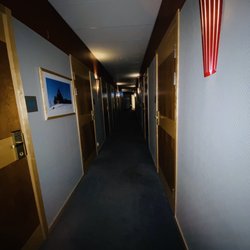 Rest and Fly - Hallway