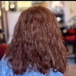 Look at what that asshole Ala did to my beautiful hair. All I wanted was a trim. He needs to be fired.