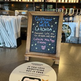 a sign for customers to order their drinks a sign for customers to order their drinks