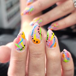 Dazzlin' Digits 3D Nails