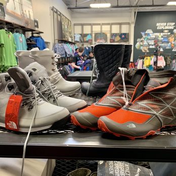 The North Face Berkeley Outlet - Sports Wear Near Me - Berkeley, California