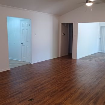 Metroplex Home Services - Walls finished smooth. New trim and crown molding, complete paint and new floor. - Painters Near Me - Arlington, Texas Metroplex Home Services - Walls finished smooth. New trim and crown molding, complete paint and new floor. - Painters Near Me - Arlington, Texas