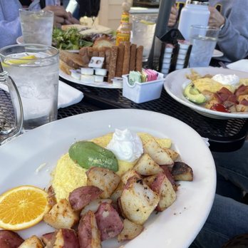 Franklin Street Caffe - Shrimp and Avocado Omelet - Breakfast & Brunch Near Me - Redwood City, California Franklin Street Caffe - Shrimp and Avocado Omelet - Breakfast & Brunch Near Me - Redwood City, California