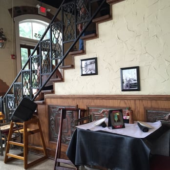 Half Shell Oyster House - Seafood Near Me - Biloxi, Mississippi