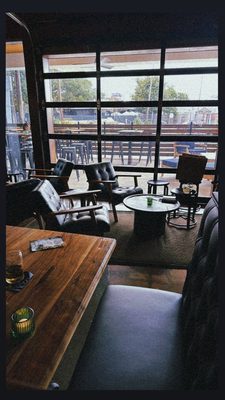 Jethro's Cocktail Lounge by null