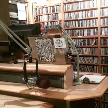 KGSR 93.3 FM - Radio Stations Near Me - Austin, Texas