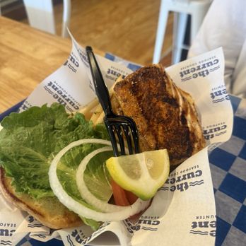 The Current Seafood Bar - Mahi-mahi sandwich - Seafood Near Me - Sanford, Florida