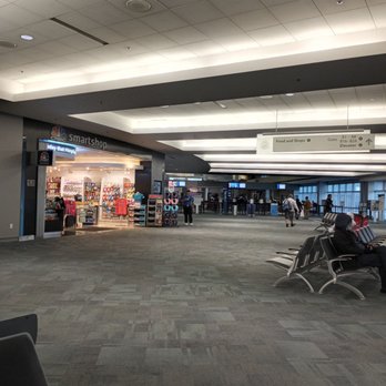 Long Island MacArthur Airport - ISP - Waiting area - Airports Near Me - Ronkonkoma, New York Long Island MacArthur Airport - ISP - Waiting area - Airports Near Me - Ronkonkoma, New York