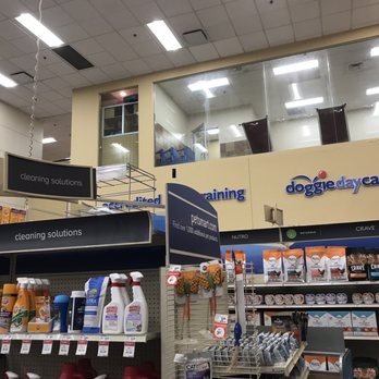 PetSmart - dog training area - Pet Stores Near Me - Cerritos, California PetSmart - dog training area - Pet Stores Near Me - Cerritos, California