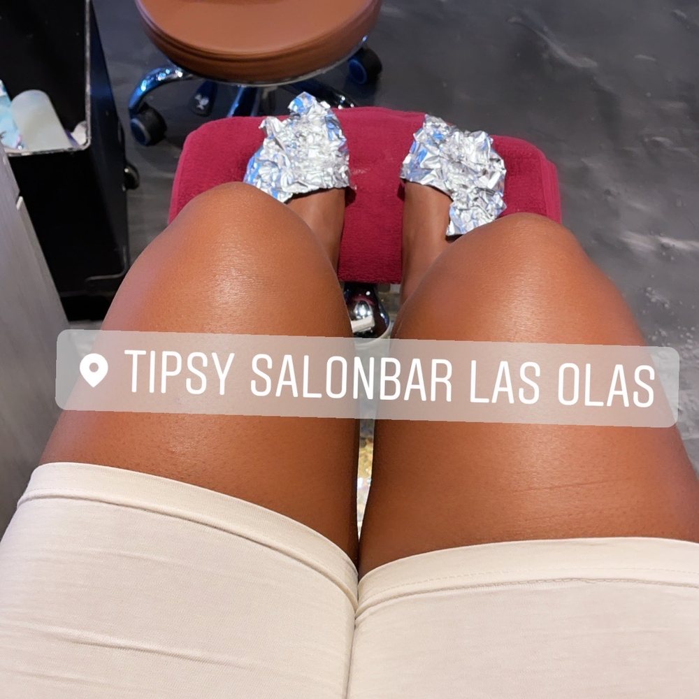 Tipsy Salonbar - Hair Salons Near Me - Fort Lauderdale, Florida Tipsy Salonbar - Hair Salons Near Me - Fort Lauderdale, Florida