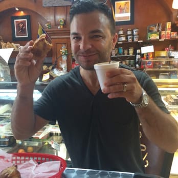 Charlotte Bakery - Coffee and an Argentine empanada! - Bakeries Near Me - Miami Beach, Florida Charlotte Bakery - Coffee and an Argentine empanada! - Bakeries Near Me - Miami Beach, Florida