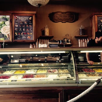 Amorino - Choices... - Ice Cream & Frozen Yogurt Near Me - Lisbon, 11 Amorino - Choices... - Ice Cream & Frozen Yogurt Near Me - Lisbon, 11
