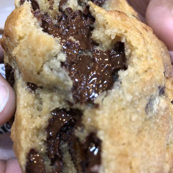 Le Gourmand - Chocolate chip cookie - Coffee & Tea Near Me - Toronto, Ontario Le Gourmand - Chocolate chip cookie - Coffee & Tea Near Me - Toronto, Ontario