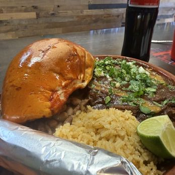 Carolina's Mexican Kitchen - Order the pan (bread) and a side of tortillas. It's necessary - Mexican Near Me - Las Vegas, Nevada