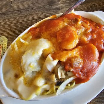 U2 Cafe & BBQ - Baked seafood spaghetti with 2 sauces: tomato and white cream - Breakfast & Brunch Near Me - Alhambra, California U2 Cafe & BBQ - Baked seafood spaghetti with 2 sauces: tomato and white cream - Breakfast & Brunch Near Me - Alhambra, California