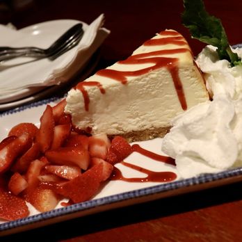 Red Lobster - Strawberry Cheesecake Bliss - Seafood Near Me - Ronkonkoma, New York