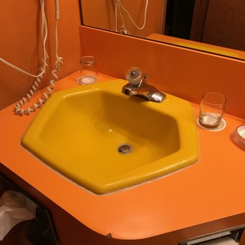 Dude Rancher Lodge - Hotels Near Me - Billings, Montana