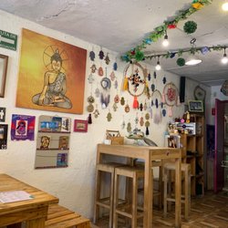 Las Robles - Inside