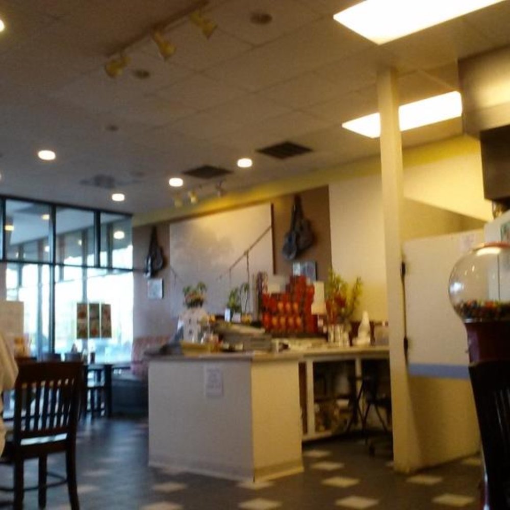 Pho Dalat Vietnamese Restaurant - Pho Dalat dining room - Vietnamese Near Me - Chesapeake, Virginia Pho Dalat Vietnamese Restaurant - Pho Dalat dining room - Vietnamese Near Me - Chesapeake, Virginia