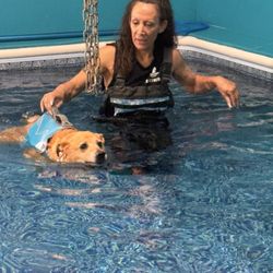 Unstoppable K9 - Hydrotherapy with Andrea!