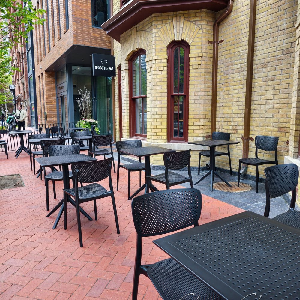 Neo Coffee Bar - Yonge St - Outdoor seating - Desserts Near Me - Toronto, Ontario Neo Coffee Bar - Yonge St - Outdoor seating - Desserts Near Me - Toronto, Ontario