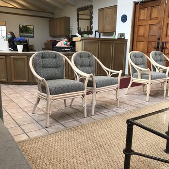 Pasadena Periodontics - Reception - 2020 - Periodontists Near Me - Pasadena, California Pasadena Periodontics - Reception - 2020 - Periodontists Near Me - Pasadena, California