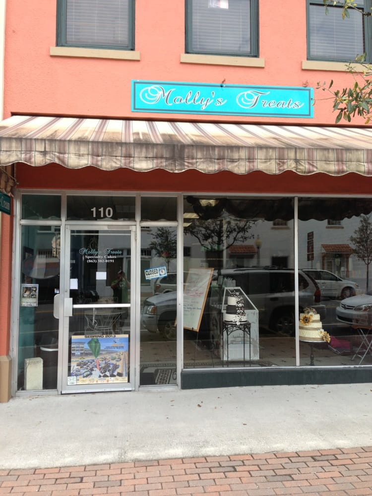 MOLLY’S TREATS Updated October 2024 110 N Ridgewood Ave, Sebring