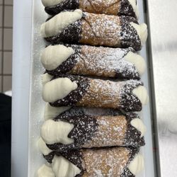 Lazzini's Market and Delicatessen